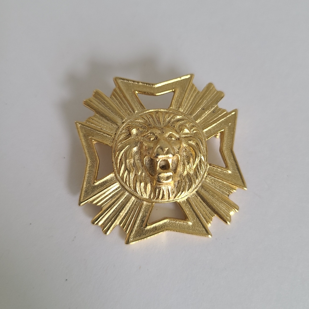 Vintage Gold Roaring Lion's Head Big Cats Animal Jewellery Unisex Brooch Pin